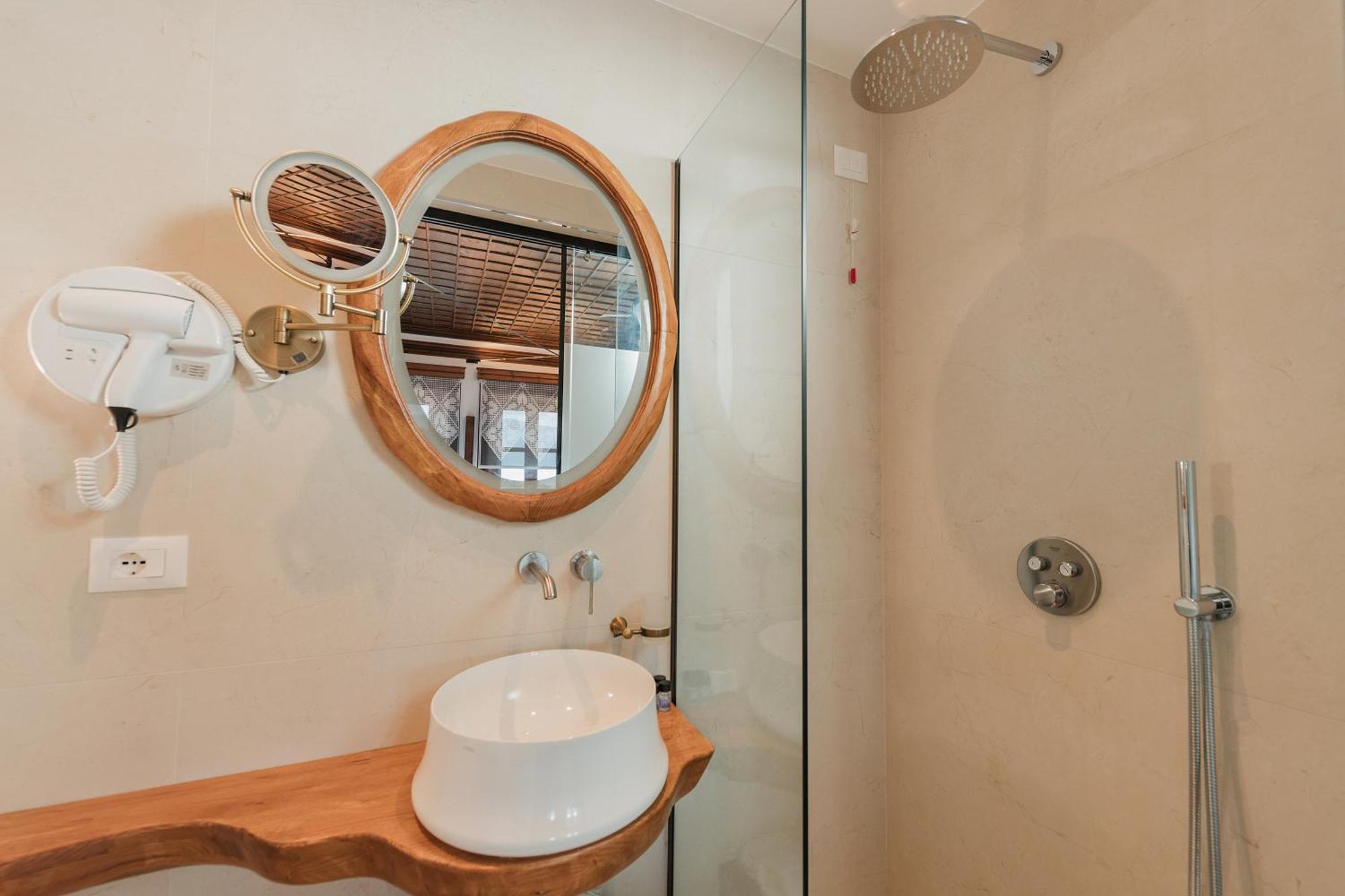 Dam Stone Boutique Hotel Gjirokastër Buitenkant foto